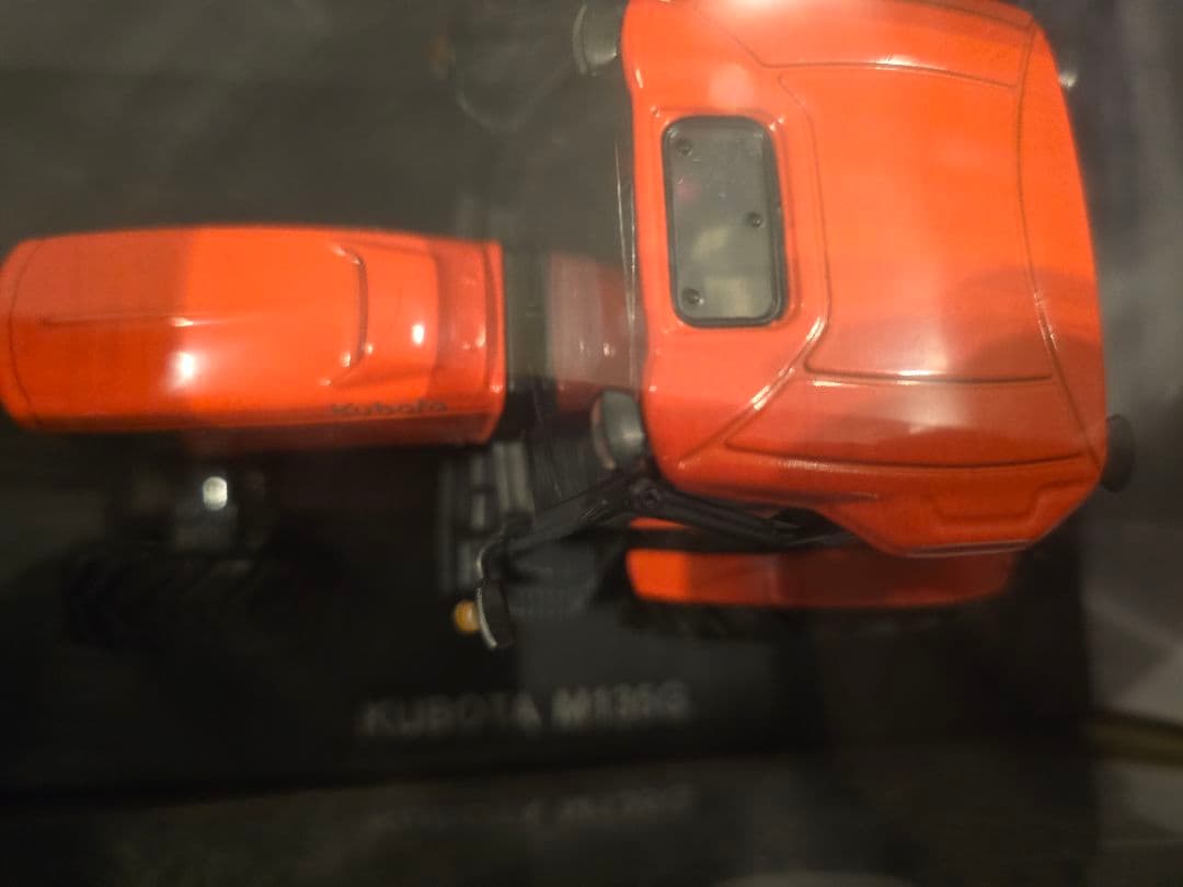 非売品！！Kubota M135G トラクター 1/32