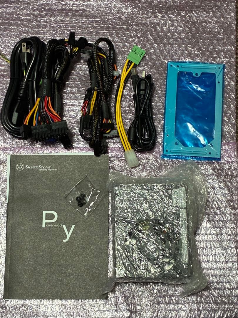 新品未使用　SilverStone 450W 電源ユニット　ST45SF-G