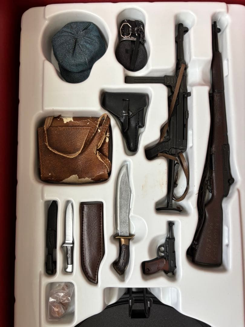 イングロリアス・バスターズ　アルド・レイン中尉 ホットトイズ　HOT TOYS