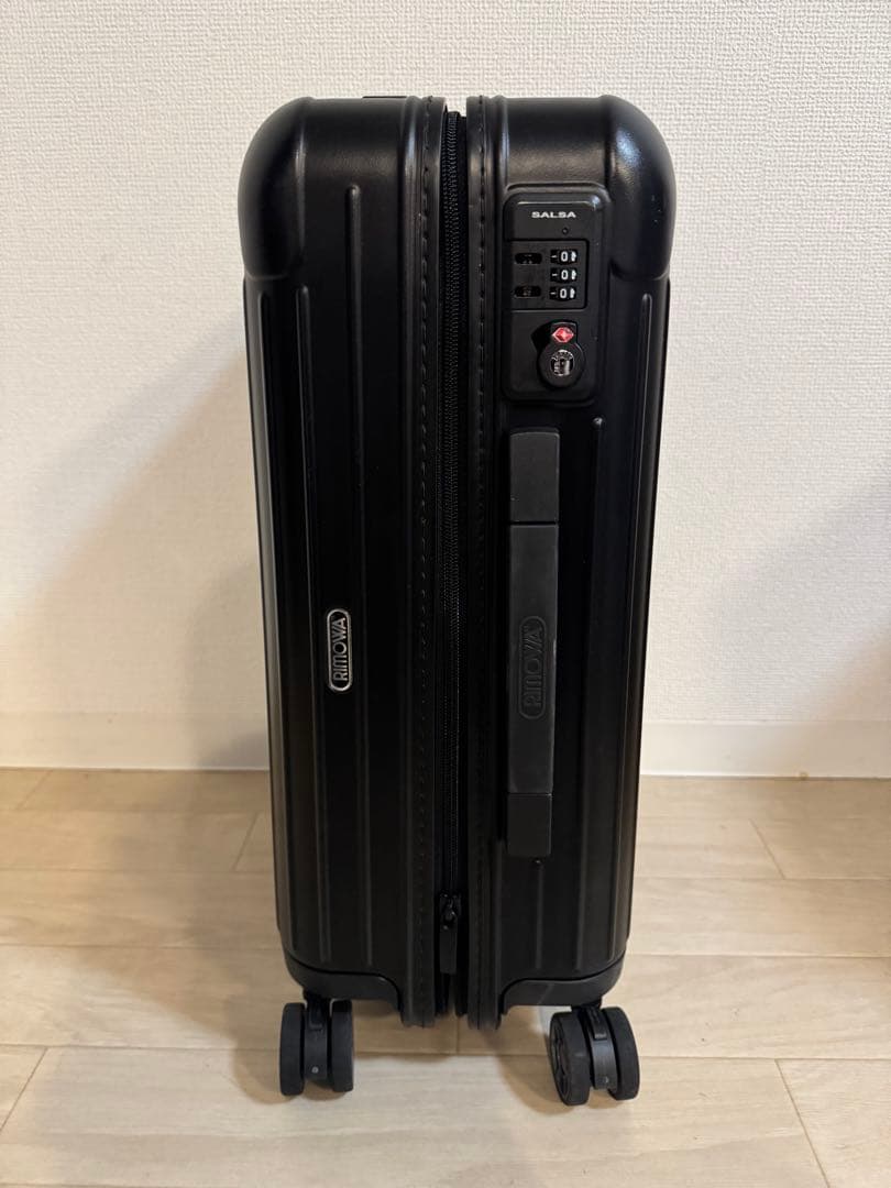 rimowaリモワ サルサ マットブラック 32L 4輪　美品 マイリモワ登録済