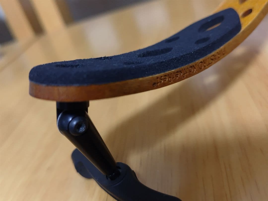 ヴァイオリン肩当て　ピラストロ　コルフカーレスト