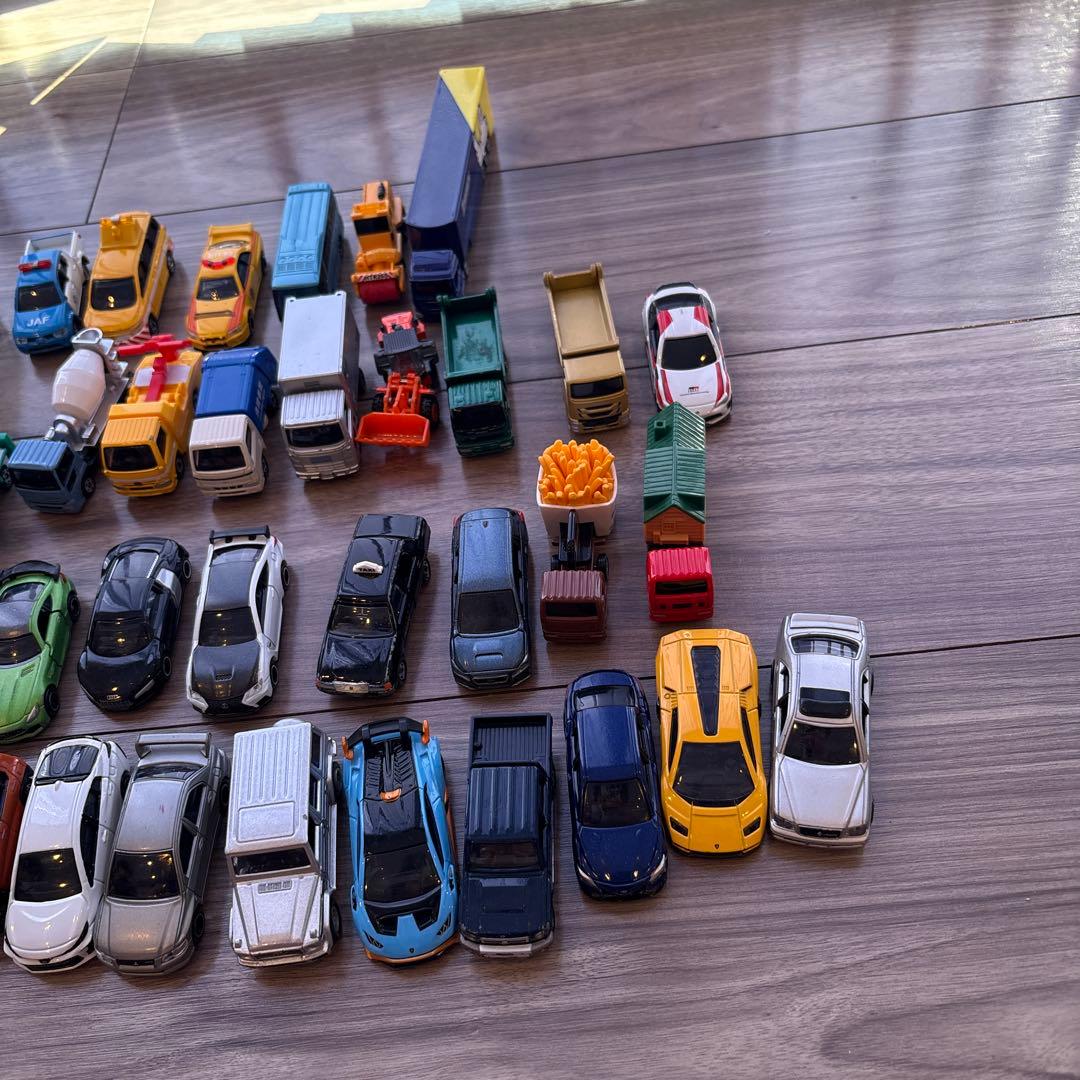 ミニカーセット トミカ 70台以上 引退品 ディズニー まとめ売り