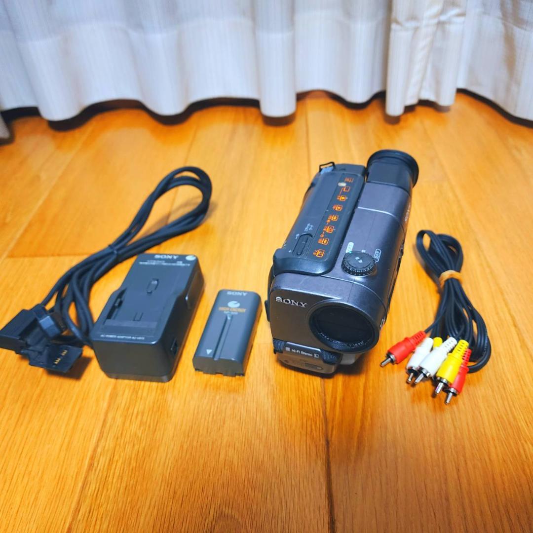 【動作確認済】Hi8 SONY 高画質 ビデオカメラ CCD-TR3 セット