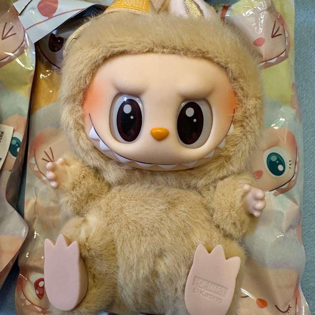 ラブブ ハブアシート ポップマート