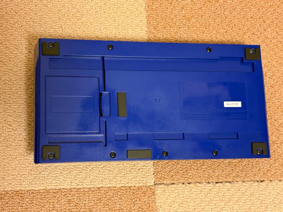 【良品】BOSS GT-1 ギターマルチエフェクター（教則本付）