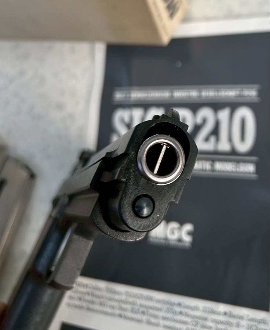 MGC SIG P210 HW 樹脂製モデルガン 管理No.i0