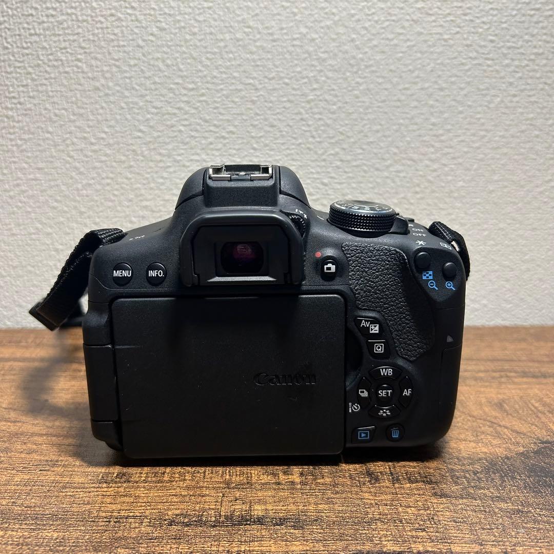 Canon EOS 750D デジタル一眼レフカメラ 保護ケース・充電器付き