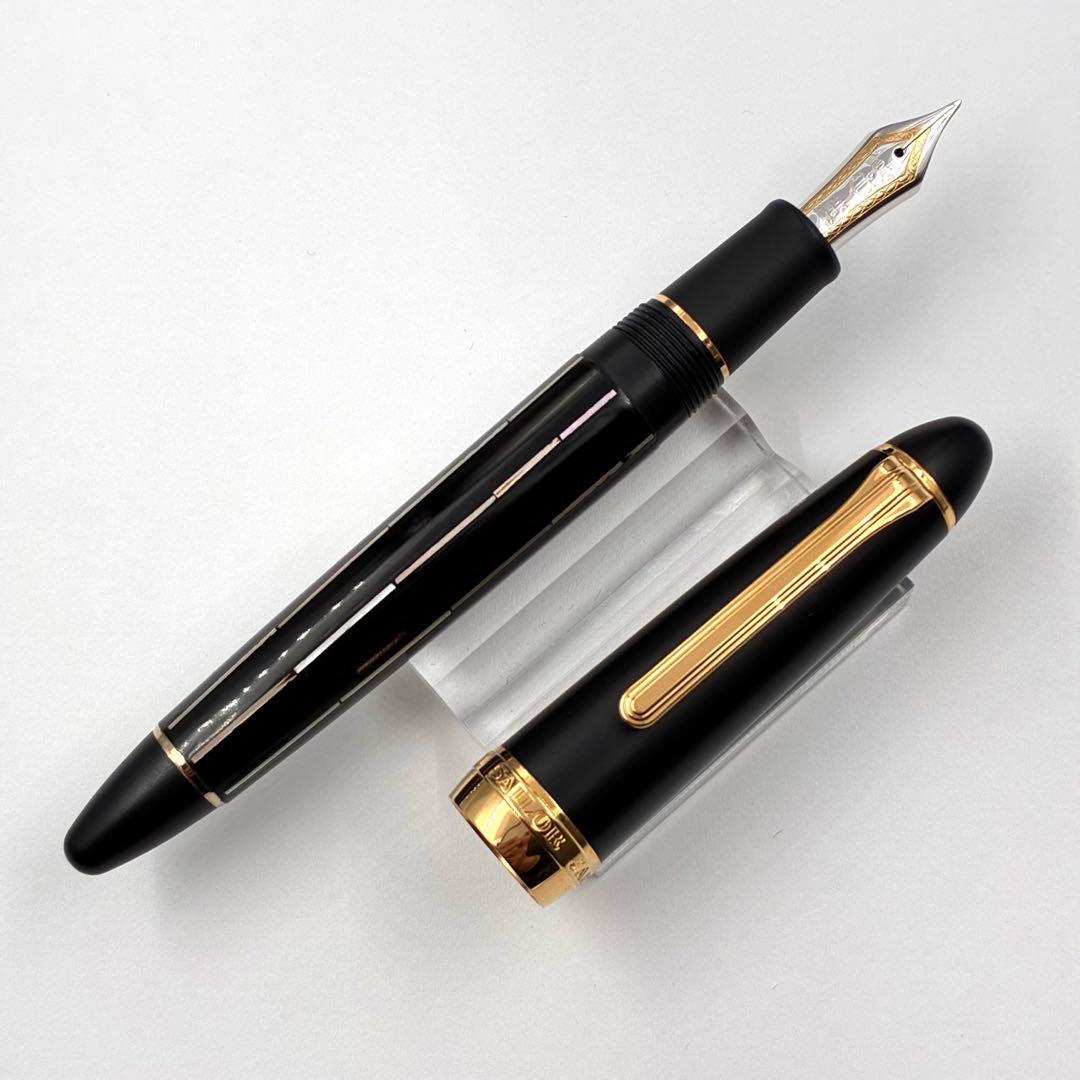 SAILOR セーラー万年筆 プロフィット21 黒梨地 螺鈿 21K NMF