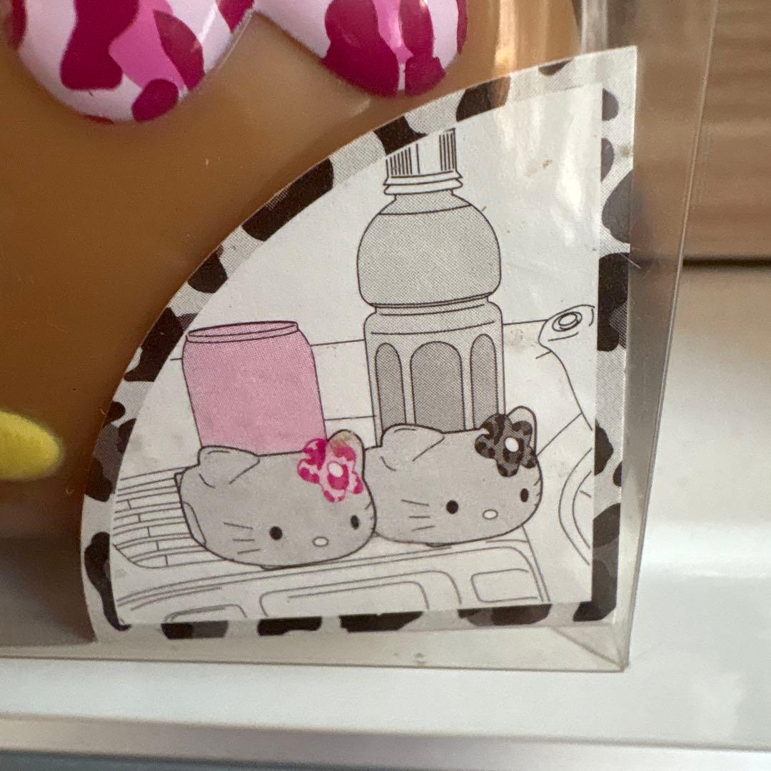 【新品】激レア ハローキティ 日焼け ヒョウ柄 ドリンクホルダー レトロ