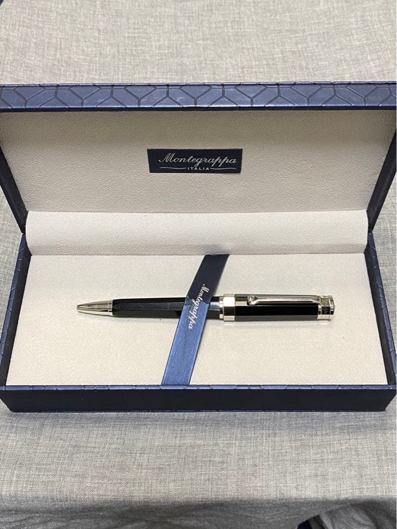 ひでちゃん　モンテグラッパ　Montegrappa　ボールペン
