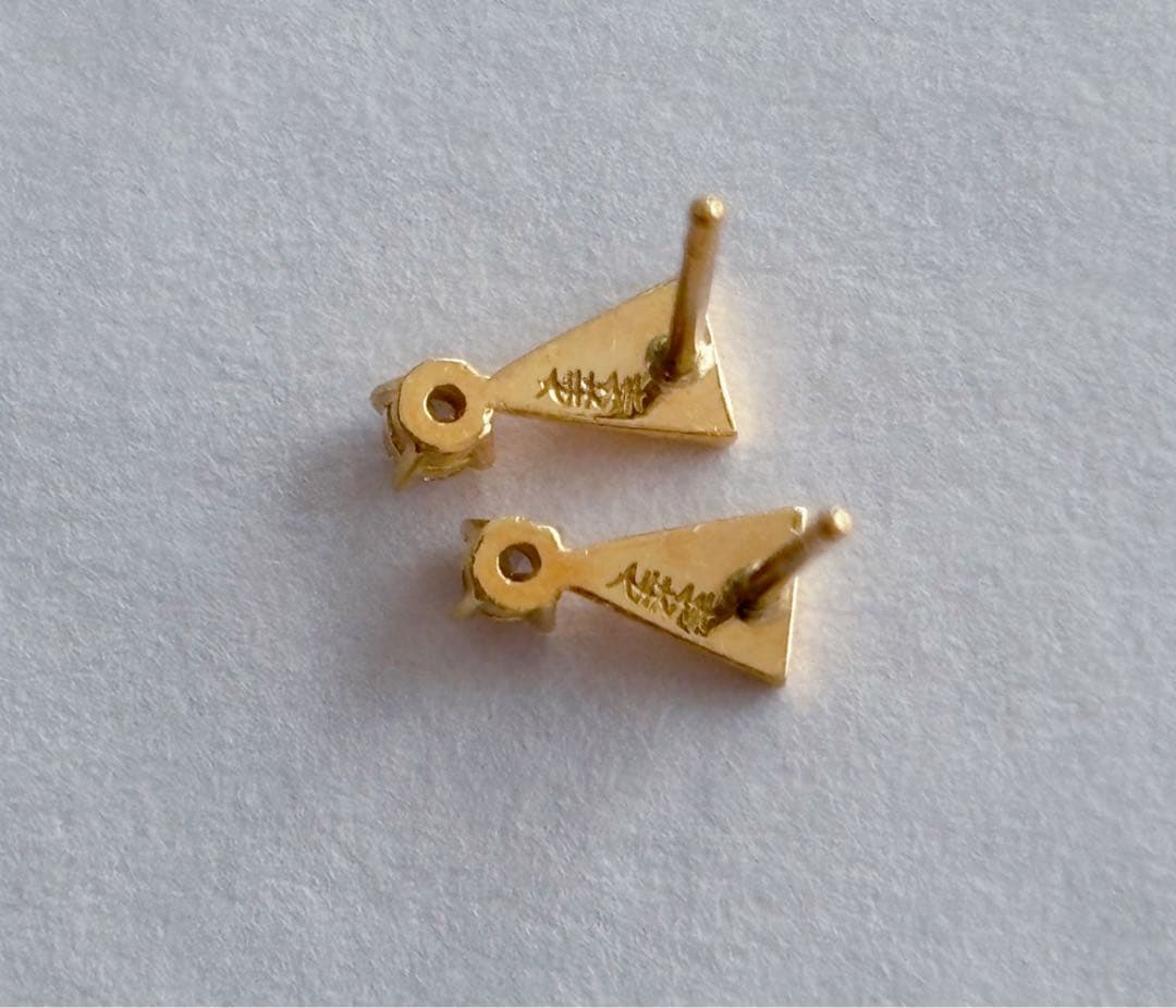 【AHKAH 】 K18 ダイヤ　ピアス