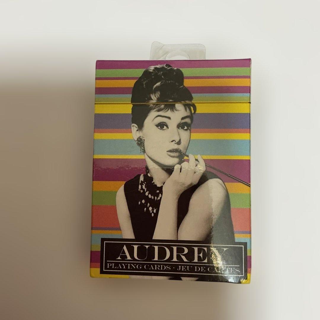 オードリー・ヘップバーン　ティファニーで朝食を　トランプ