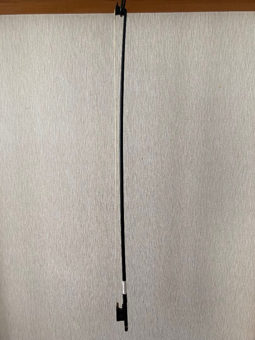 CARBON FIBRE Violin bowカーボンファイバー製ヴァイオリン弓