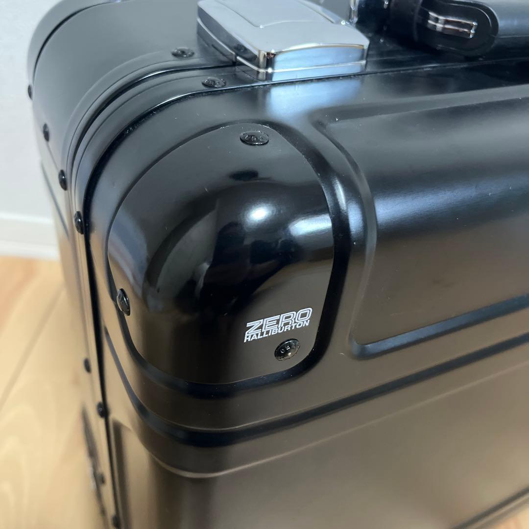 ゼロハリバートン ZERO HALLIBURTON キャリーケース 2輪