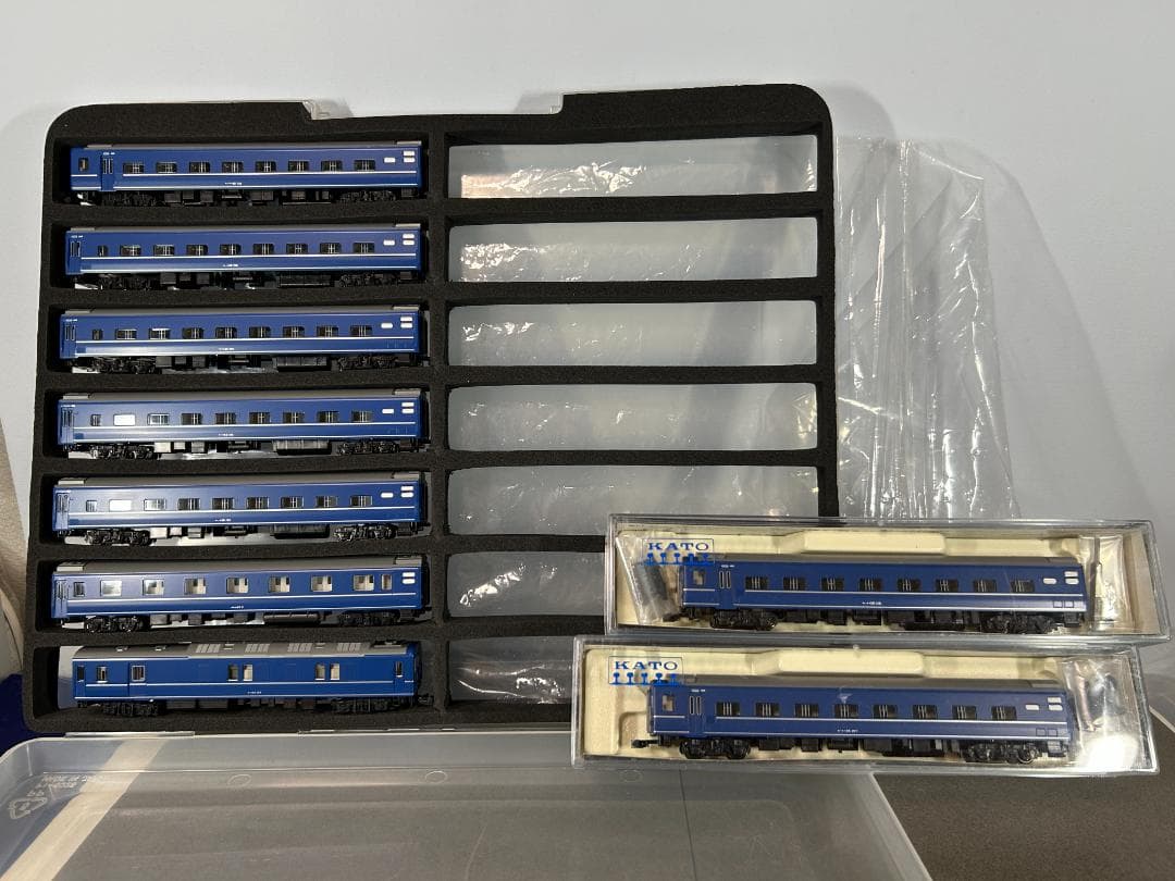 KATO 24系25形100番台 9両セット（中間：BM式自密連タイプ）
