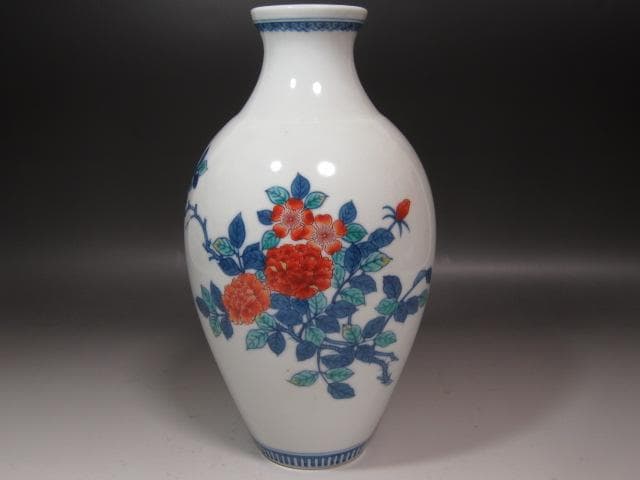 ★　13代　今右衛門　錦花瓶　コントラストの美しい一品です★x385