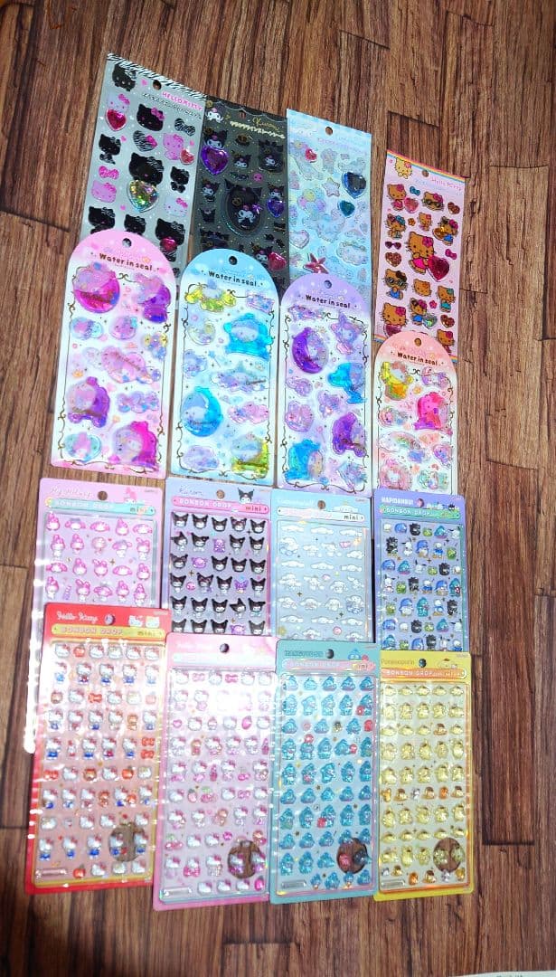 【正規品】サンリオ コンプリートセット ボンドロミニ ウォーター インストーン