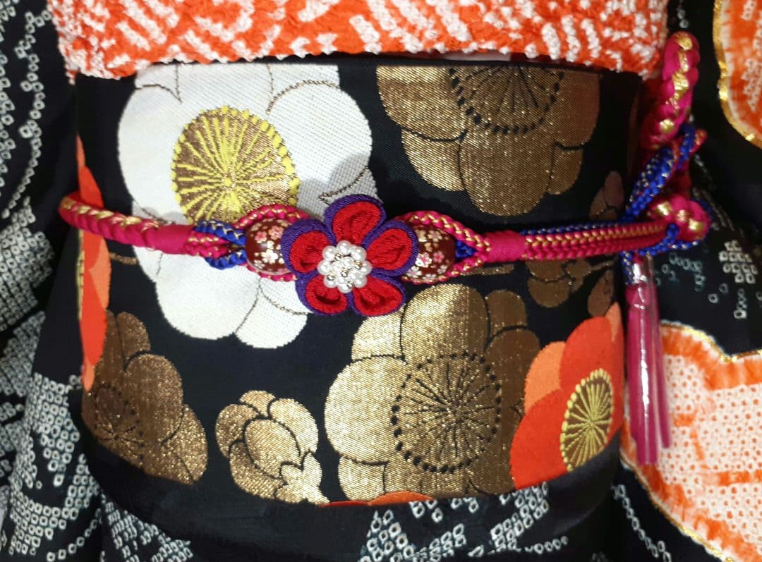 【総絞り振袖】人気の黒 格式高い黒の総絞り金駒刺繍 黒地梅刺繍 袋帯フルセット