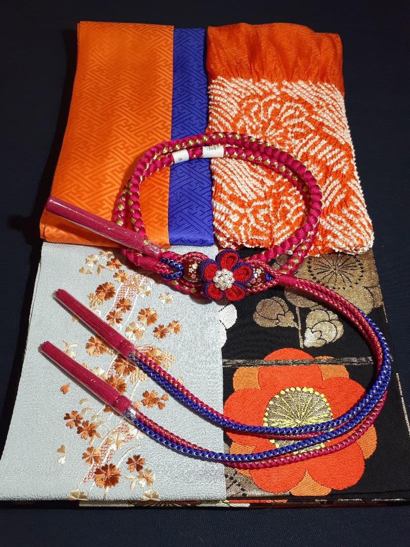 【総絞り振袖】人気の黒 格式高い黒の総絞り金駒刺繍 黒地梅刺繍 袋帯フルセット