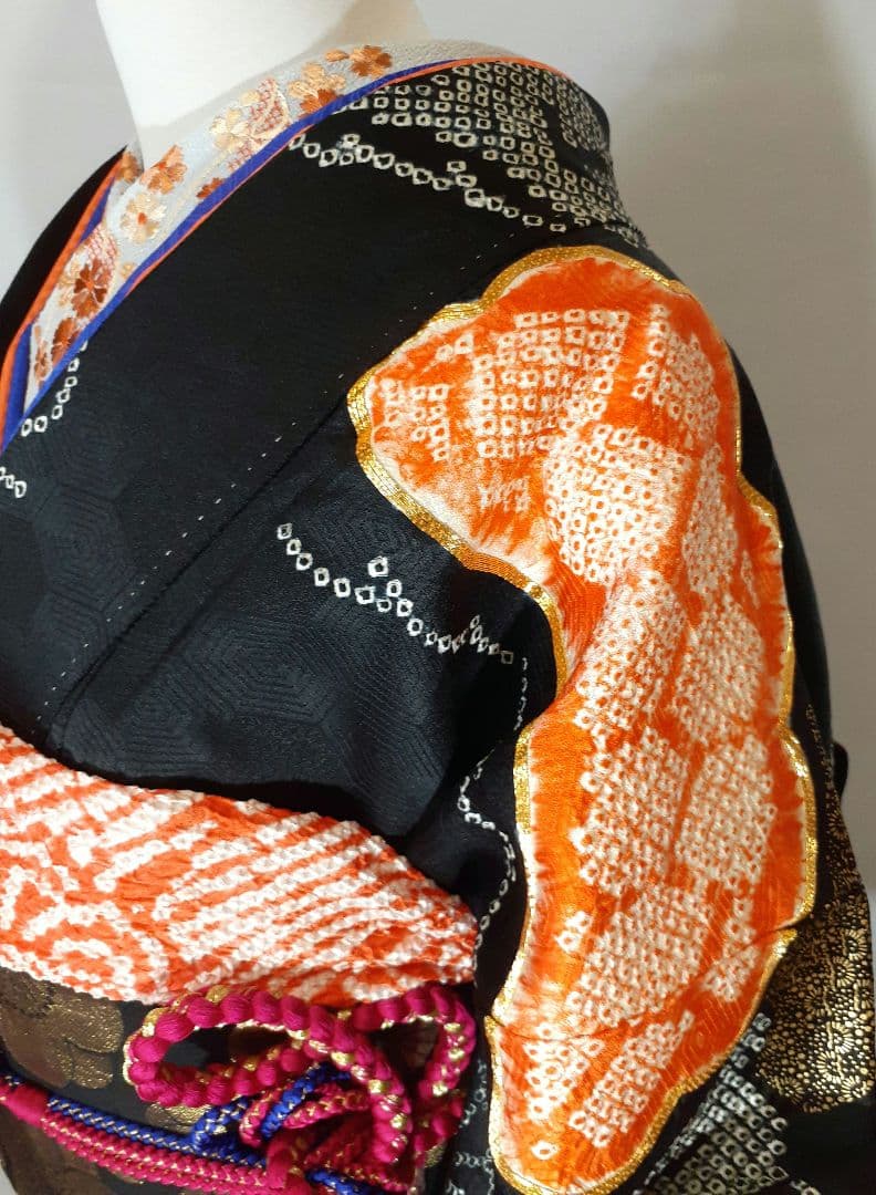 【総絞り振袖】人気の黒 格式高い黒の総絞り金駒刺繍 黒地梅刺繍 袋帯フルセット