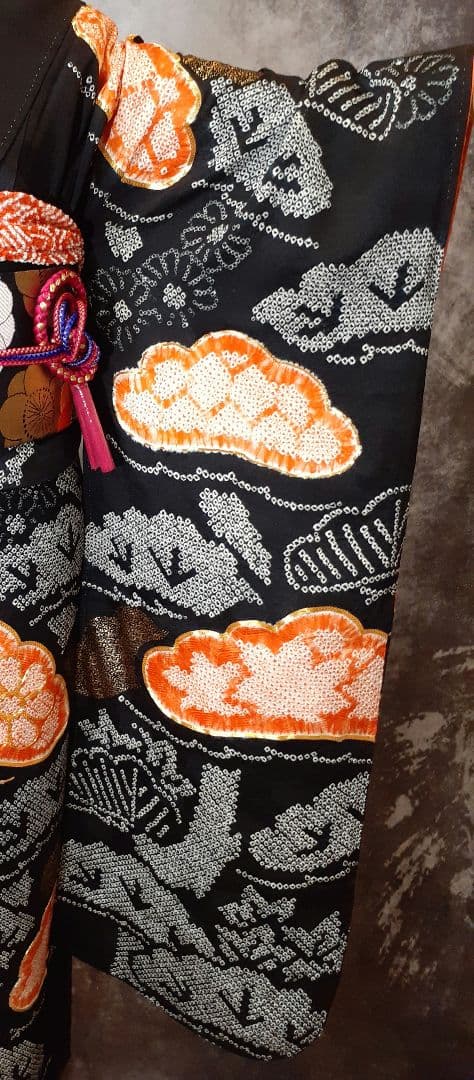 【総絞り振袖】人気の黒 格式高い黒の総絞り金駒刺繍 黒地梅刺繍 袋帯フルセット