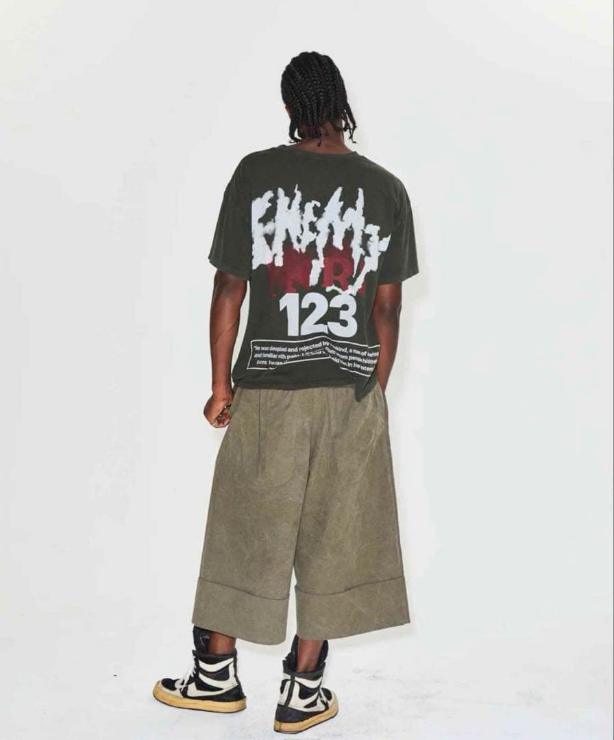 RRR123 rivingtonroirebis seventeen着用