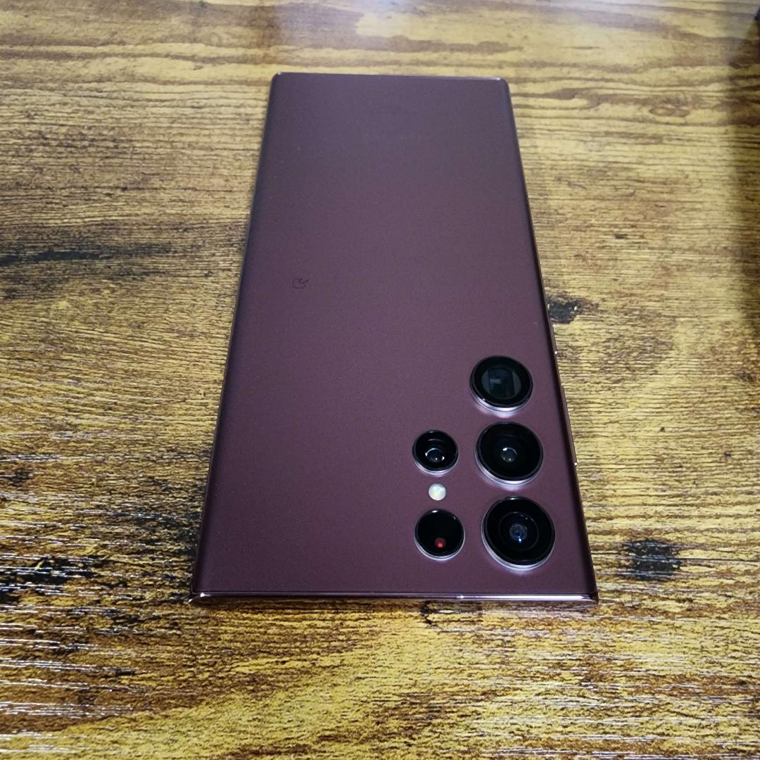 【Samsung】Galaxy S22 Ultra SCG14 バーガンディ