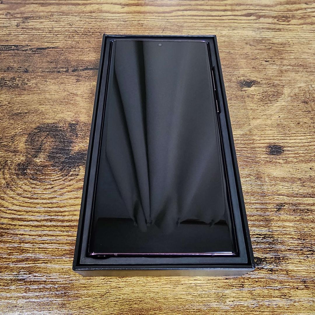 【Samsung】Galaxy S22 Ultra SCG14 バーガンディ