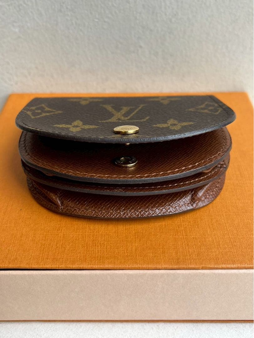 【新品未使用】LOUISVUITTONモノグラム ポルトモネ グゼ ケース
