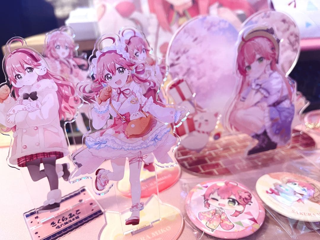 さくらみこ　アクスタ　缶バッジ　タペストリー等　18点 まとめ売り