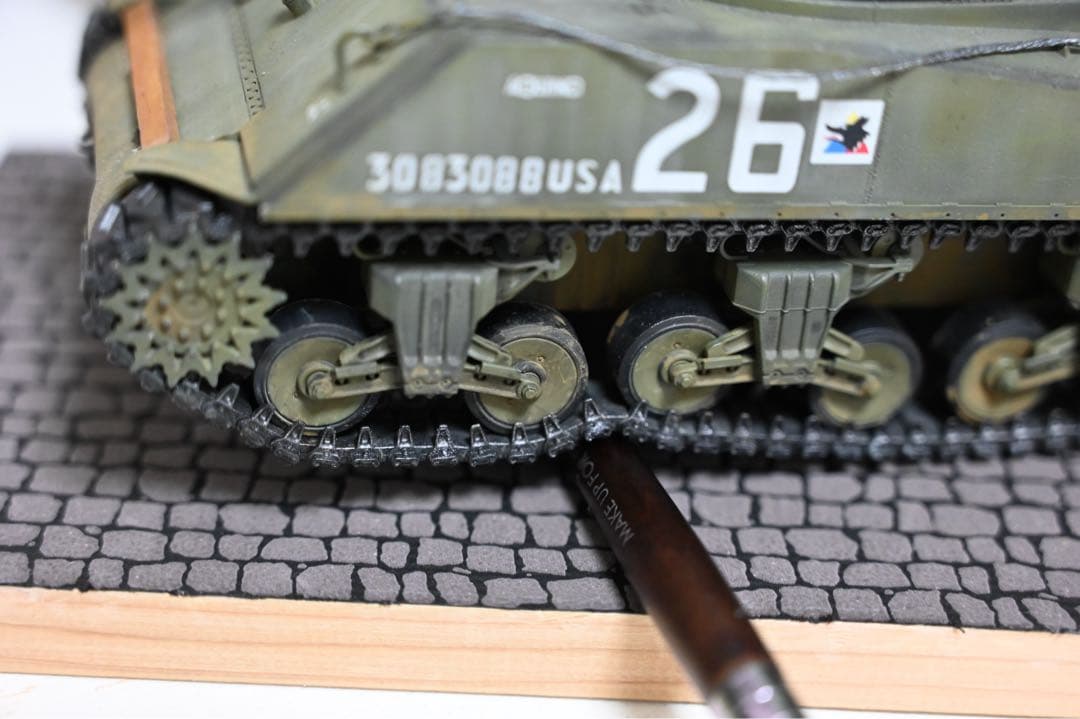 1/35 M4A3E2戦車＋フィギュア2体　セット