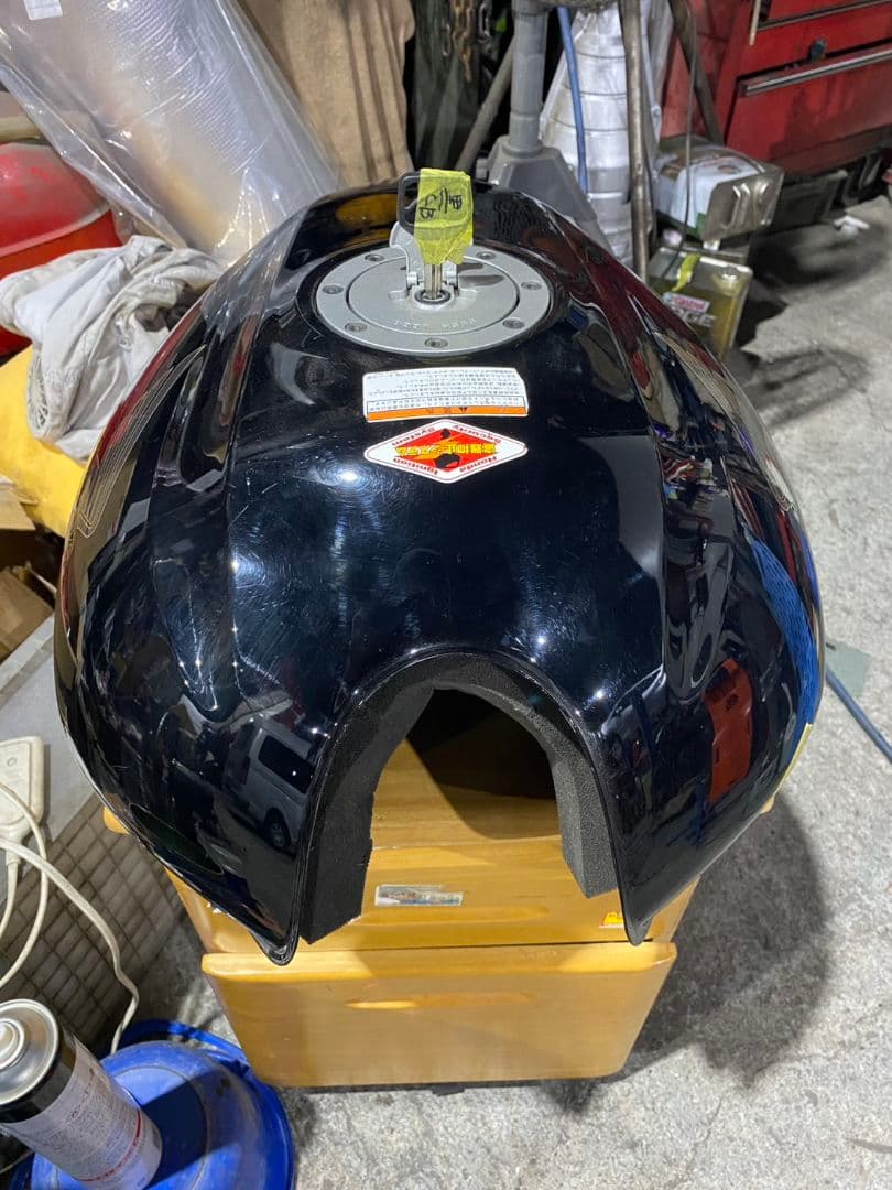 ぢぁいあん！！CB400 NC42 タンク　ヘコミ、エクボ有　鍵有