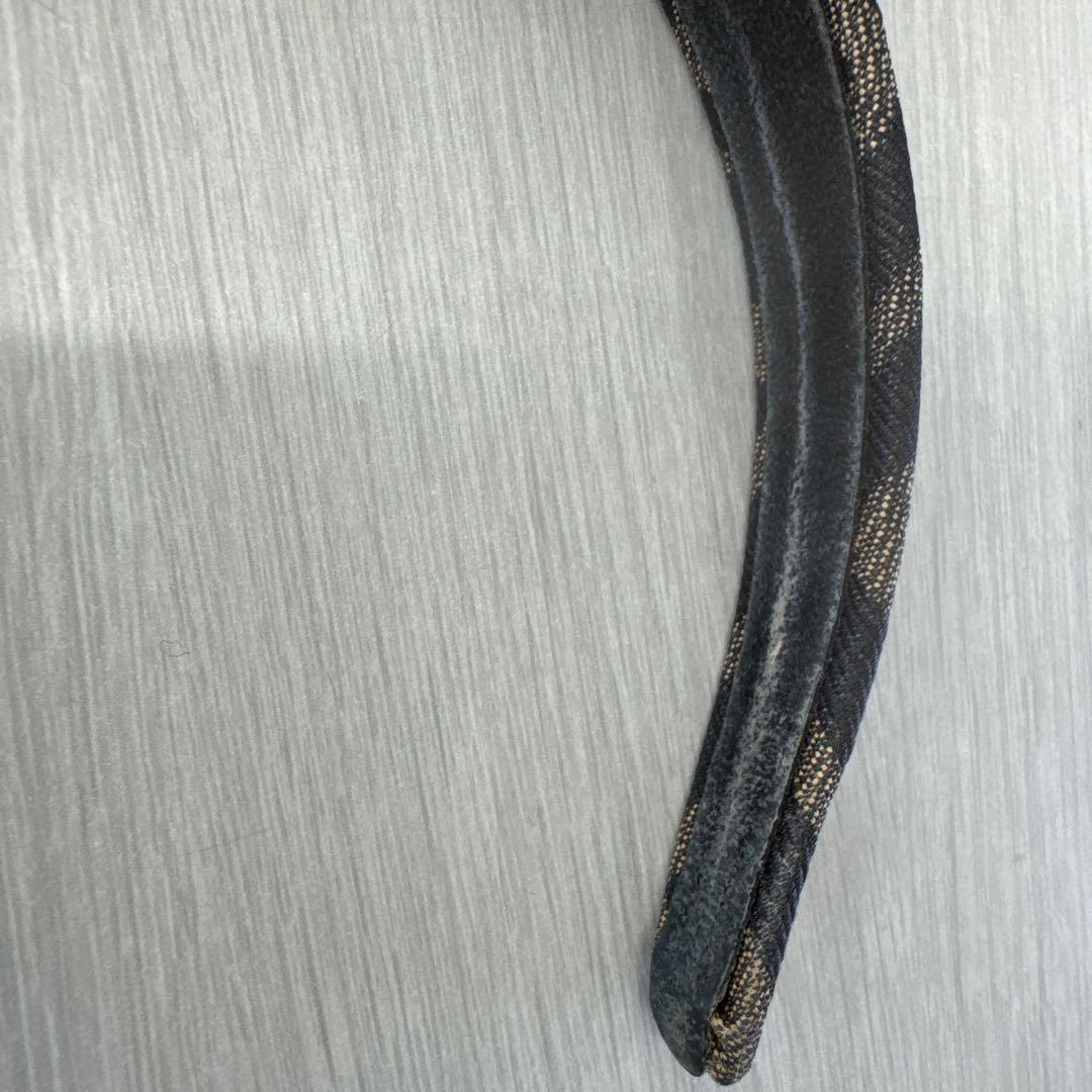 FENDI ロゴ入りヘアバンド ブラック・ゴールド