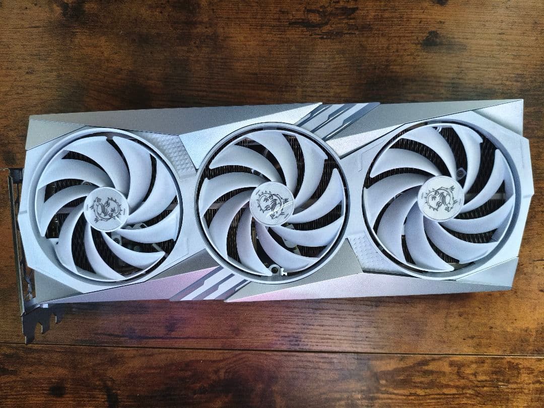 グラフィックボード・グラボ・ビデオカード GeForce RTX 4070 Ti GAMING X TRIO WHITE