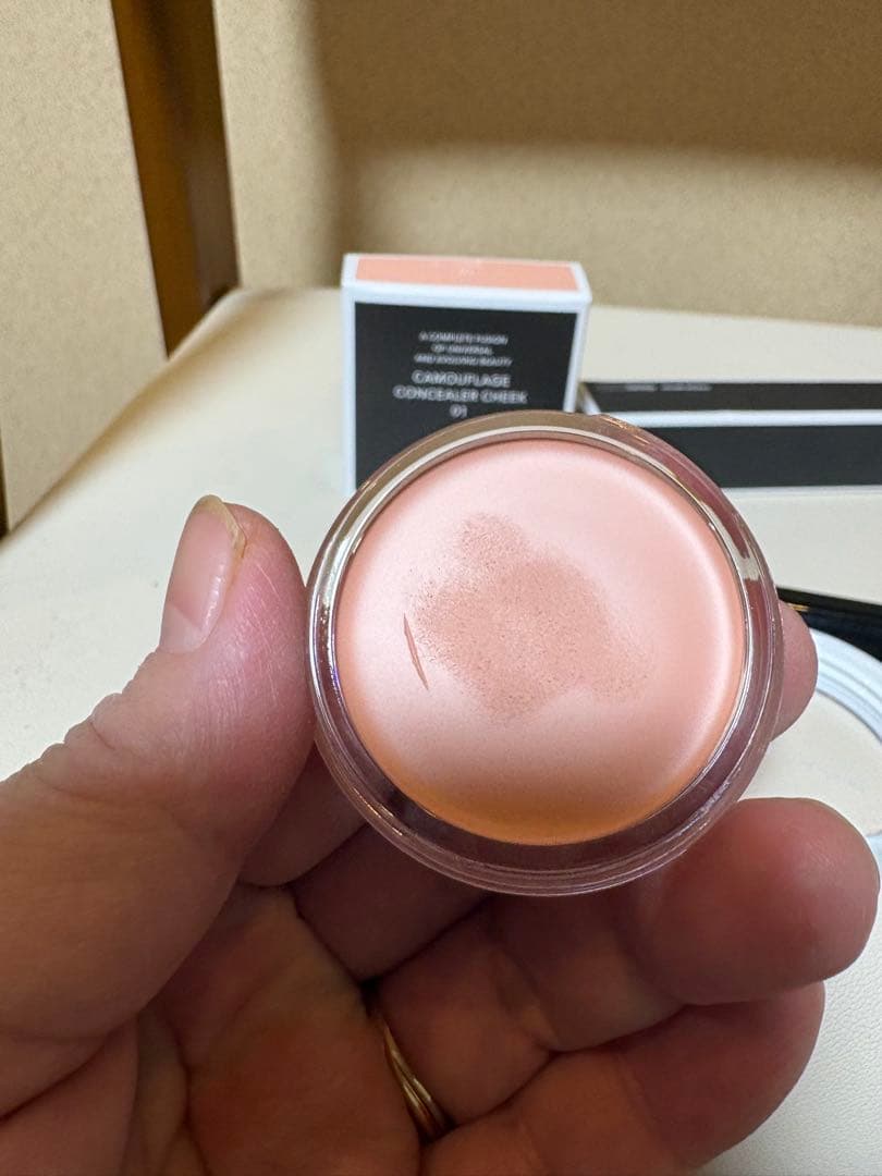 ブリリアージュカモフラージュコンシーラーチーク01&フィンガーブラシのセット