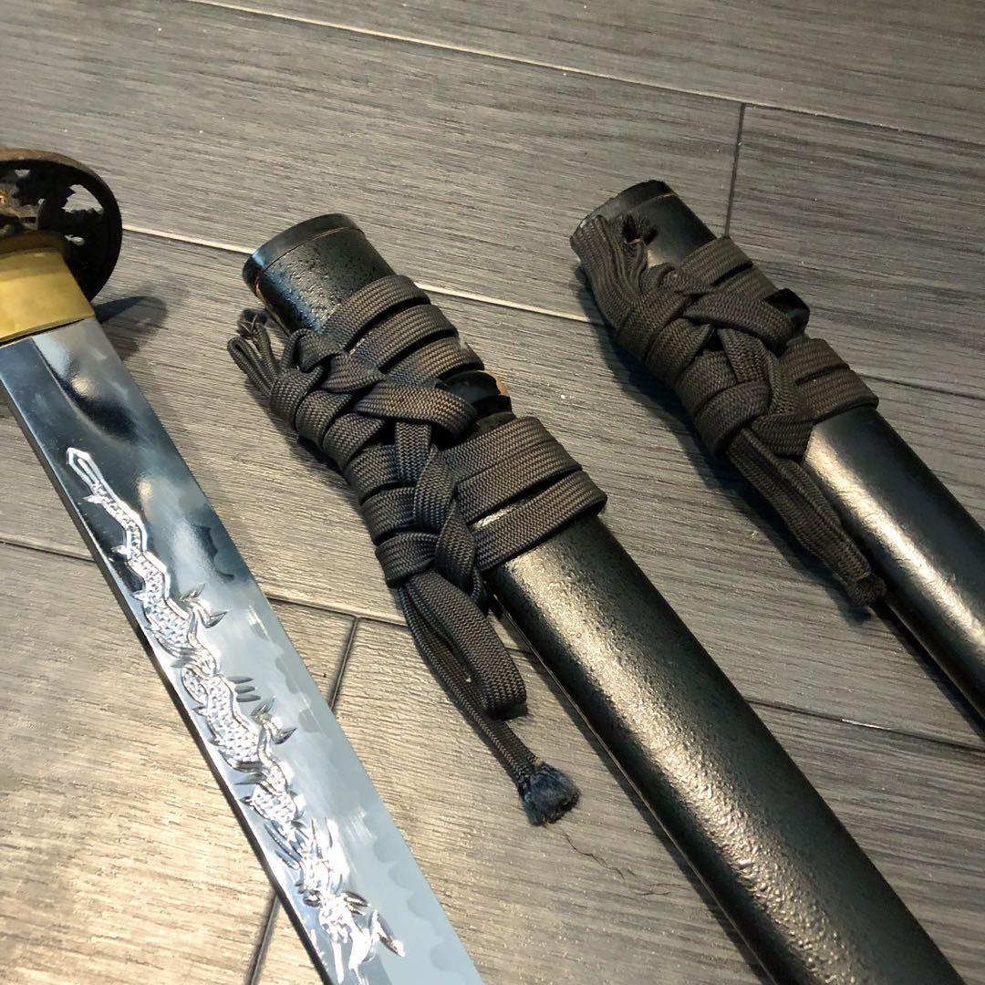 本格模造刀　優刃紋刀身　樋入り　龍刻印　太刀　脇差　大小セット　緑拵え