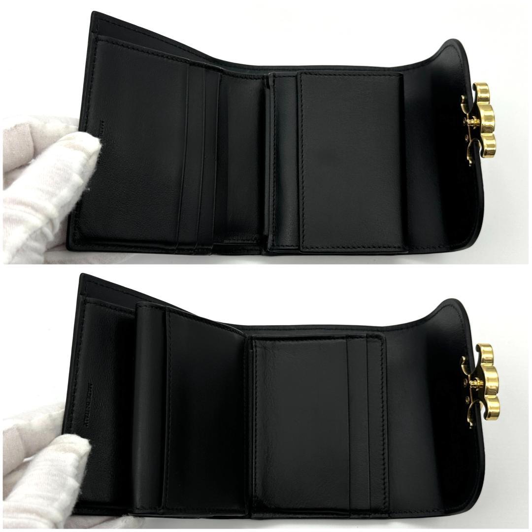 【極美品】セリーヌ　トリオンフ　スモール フラップウォレット 折財布　黒