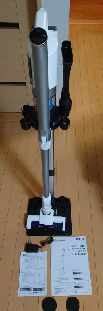 【値下げ】アイリスオーヤマ スティッククリーナー SCD-141P+スタンド