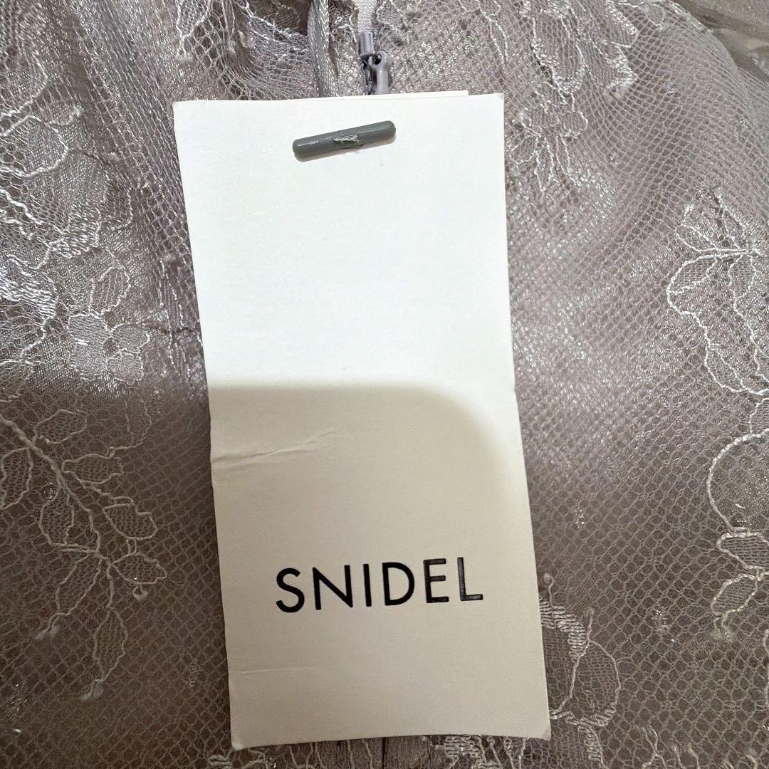 今季2025SS snidel シアーショルダーレースドレス