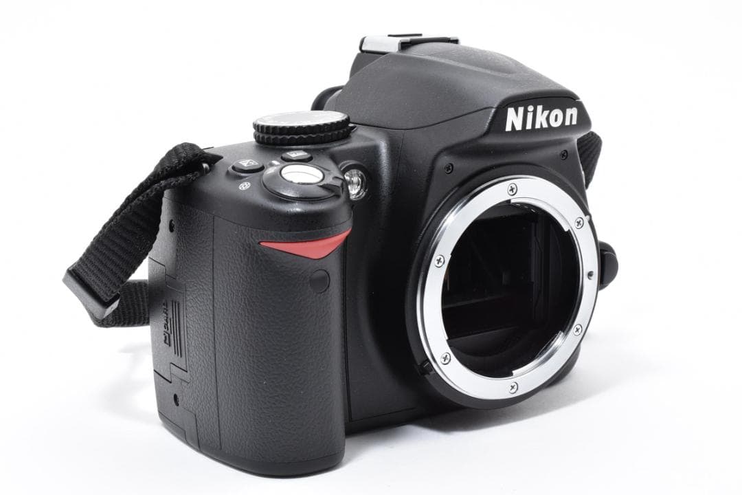 ★撮影枚数2,806枚・超美品★ ニコン D3000 ボディ #21223