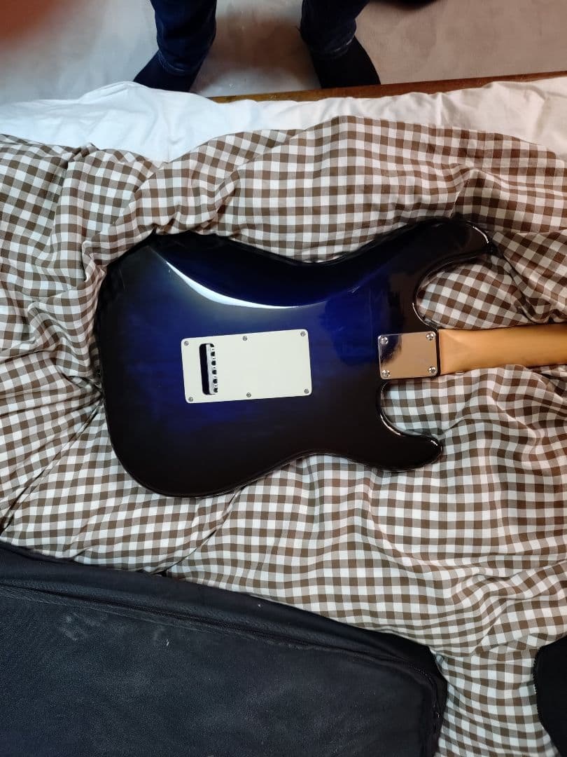 G&L Tribute Series LEGACY LHエレキギター