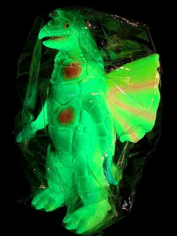 ジャイアント ドラコ「ウルトラマン」怪獣（ブルマァク復刻）蓄光版ソフビフィギュア