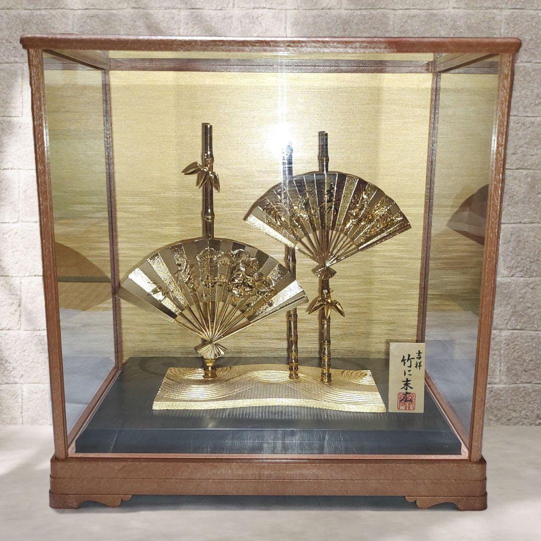 【豪華置物】扇子 吉祥 和風 風水 竹に末広 縁起物 インテリア ガラスケース