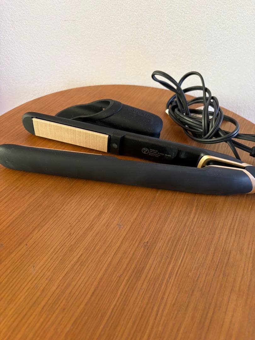 美品★絹女 DS-200BK ストレート ヘアアイロン 海外対応