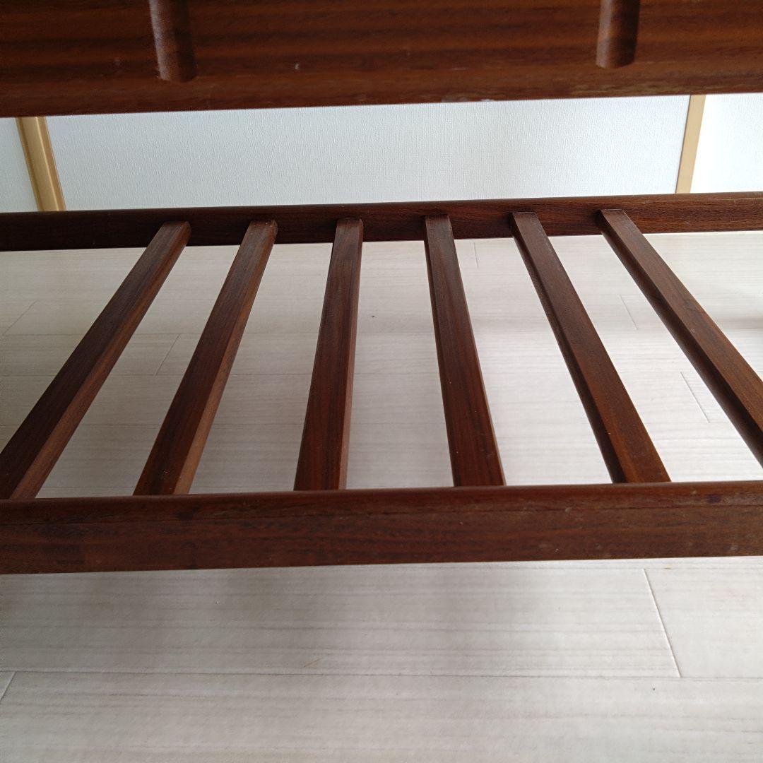 70B ヴィンテージ花模様タイル付きローテーブル