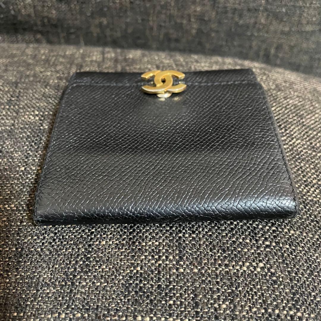CHANEL シャネル　キャビアスキン　立体ココボタン　ケース