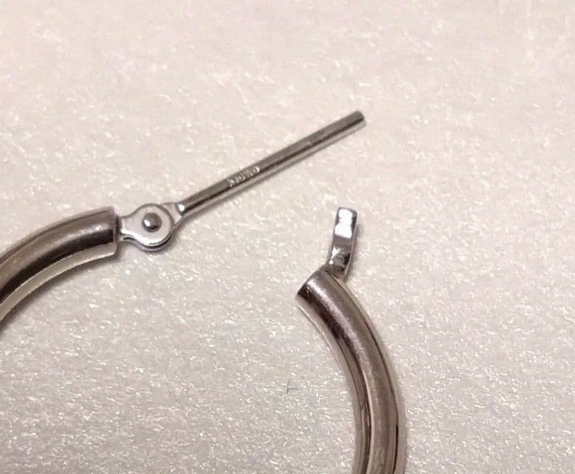 ジュエリーツツミ K10ホワイトゴールドフープピアス