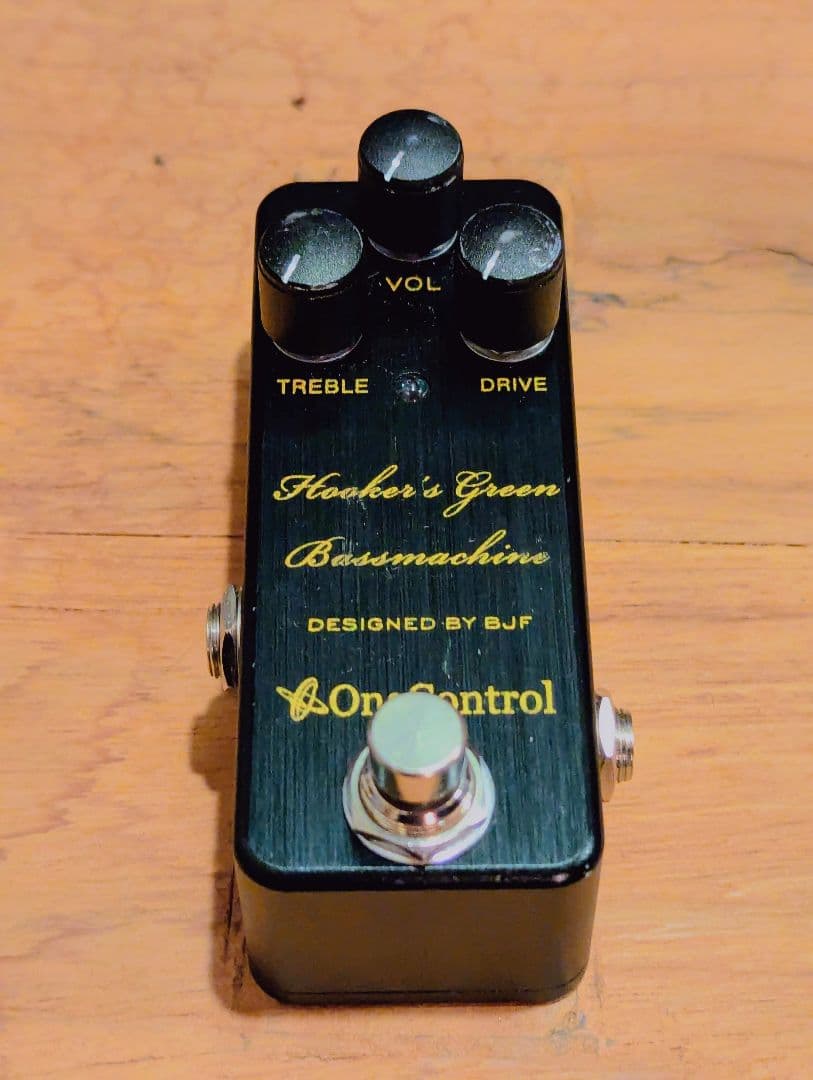 ベース One Control Hooker's Green Bass Machine