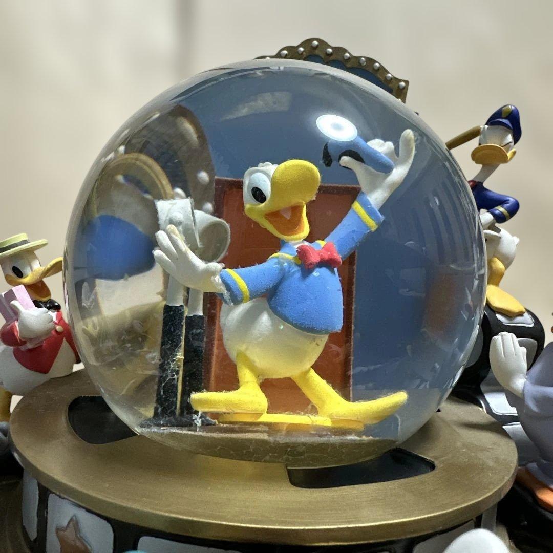 ドナルドダック スノードームフィギュア 約22cm