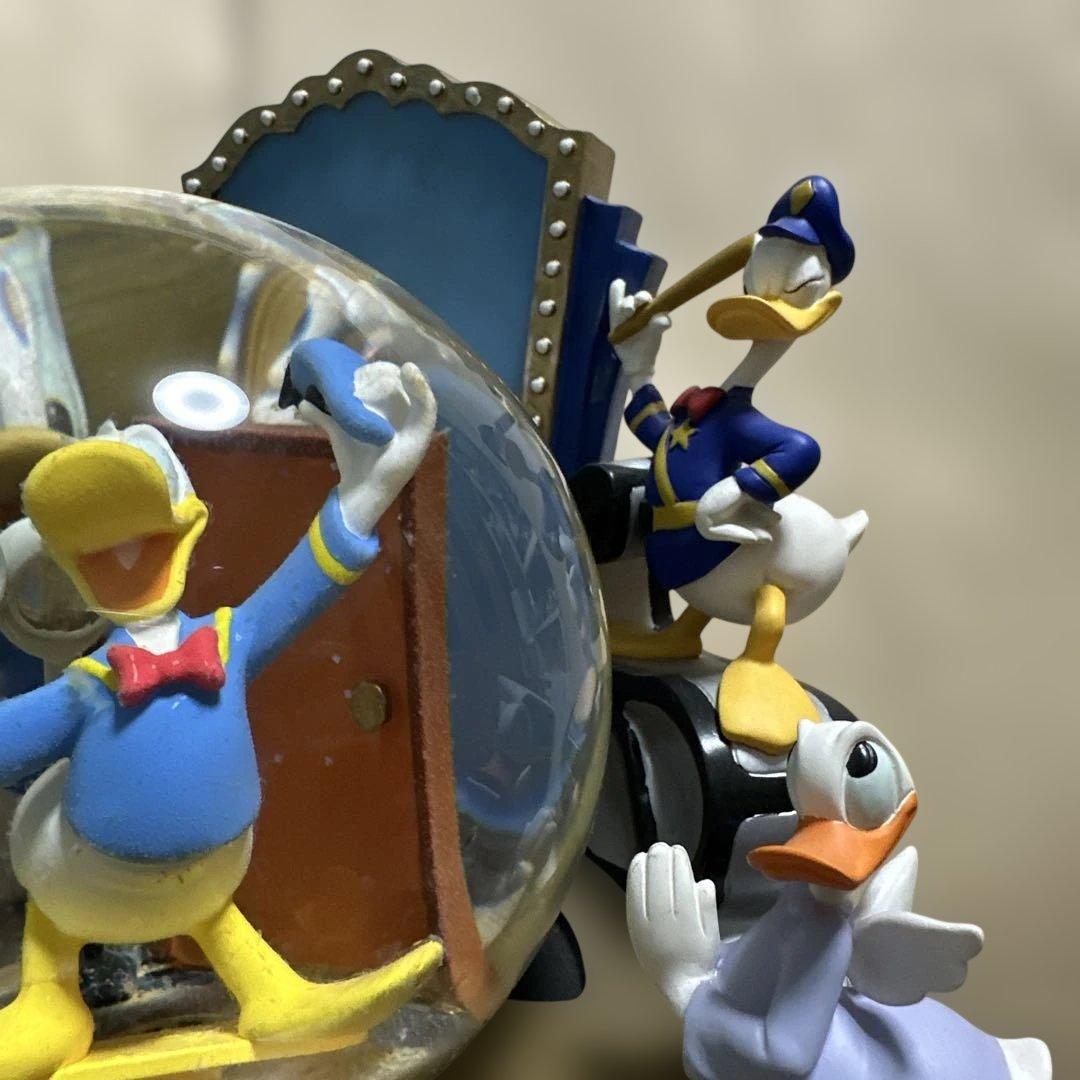 ドナルドダック スノードームフィギュア 約22cm